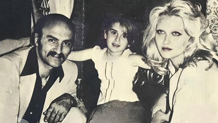 Sahneye çıkmak için çok ağladım Armut böyle dibine düştü