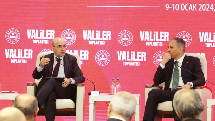 Hazine ve Maliye Bakanı Şimşek’ten valilere uyarı... Bu, babamızın parası değil Hazine ve Maliye Bakanı Şimşek’ten valilere uyarı... Bu, babamızın parası değil