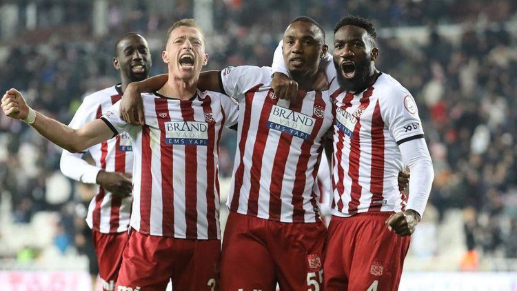 Fode Koitaya 1 maç men cezası