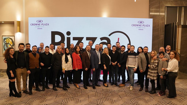 PİZZA TIME BAYİLERİ BULUŞTU