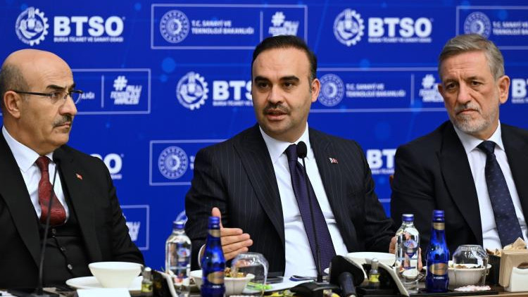 Bakan Kacır’dan, yatırımcıya destek müjdesi Bakan Kacır’dan, yatırımcıya destek müjdesi