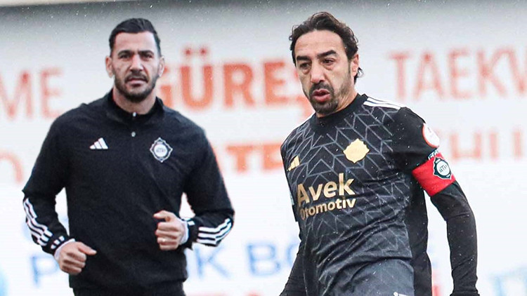 Altay’da mali kriz büyüyor Deniz Kadah ve İbrahim Öztürk ayrıldı...