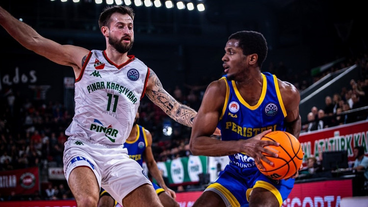 Pınar Karşıyaka evinde galip