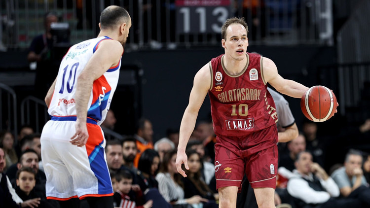 Anadolu Efes, Sinan Erdemde hata yapmadı Prepelicin 29 sayısı Galatasaraya yetmedi... Anadolu Efes, Sinan Erdemde hata yapmadı Prepelicin 29 sayısı Galatasaraya yetmedi...