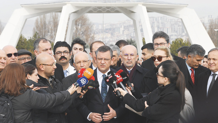 Özel’den Lütfü Savaş açıklaması:  Ankete bakacağız