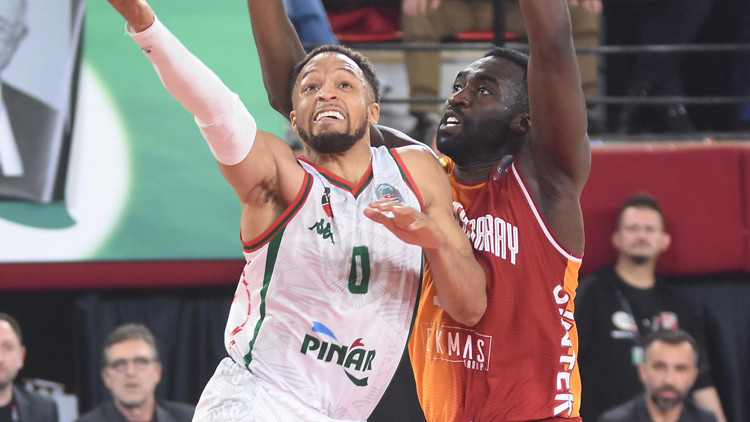 Galatasaray kupaya veda etti Galatasaray kupaya veda etti