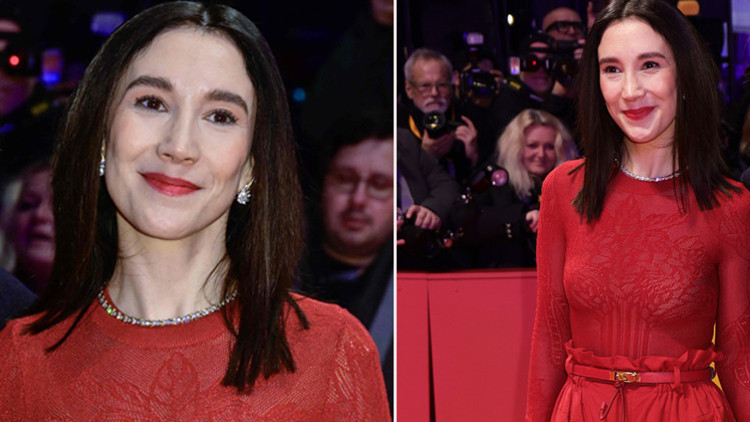 Her şeyime karışıyorlar diye Türk hayranlarına yasak getirmişti... Kaçak yıldız, kırmızılar içinde ortaya çıktı