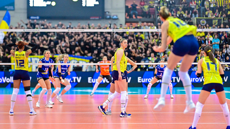 Fenerbahçe Opet ilk maçı kaybetti