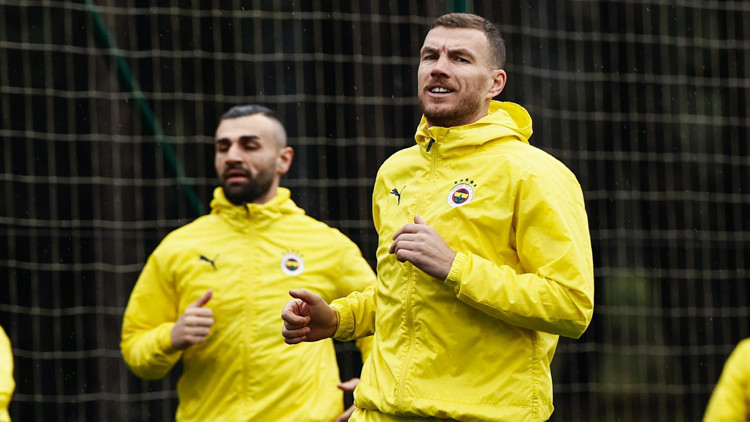 Fenerbahçede Edin Dzeko gelişmesi Kasımpaşa maçı öncesi...