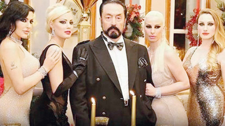 Semtine göre takma isim kullanmış... Varoşta Harun Kadıköy’de Cavit Semtine göre takma isim kullanmış... Varoşta Harun Kadıköy’de Cavit