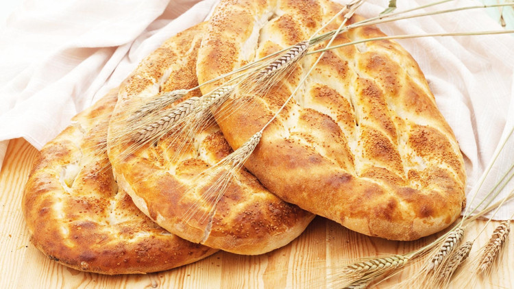 Ramazan pidesi 15 liradan satılacak