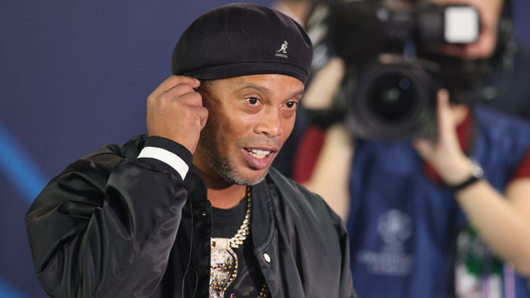 Ronaldinhodan yıllar sonra gelen Fenerbahçe itirafı Transferimi engellediler