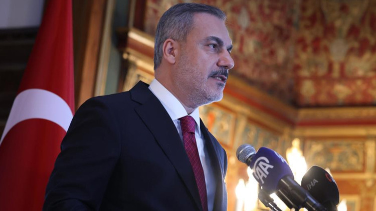 Bakan Fidandan yeni sayfa mesajı ABDye YPG uyarısı...