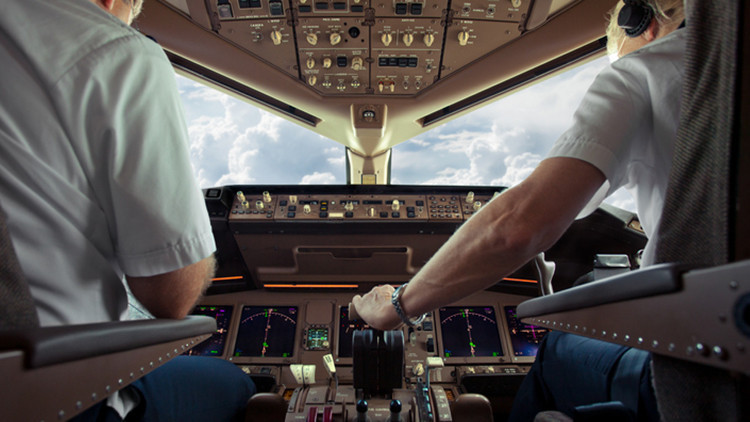 Uçuş sırasında uyuyakalan pilotlar için karar verildi