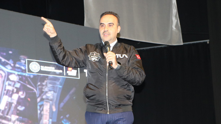 Bakan Kacır konuştu: Uzay bilimi ve teknolojilerinde de başarı hikayesi yazacağız Bakan Kacır konuştu: Uzay bilimi ve teknolojilerinde de başarı hikayesi yazacağız