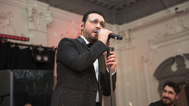 Yaşar Londra’yı coşturdu