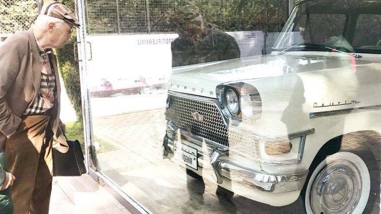 Devrim otomobilinin kahramanı hayata veda etti