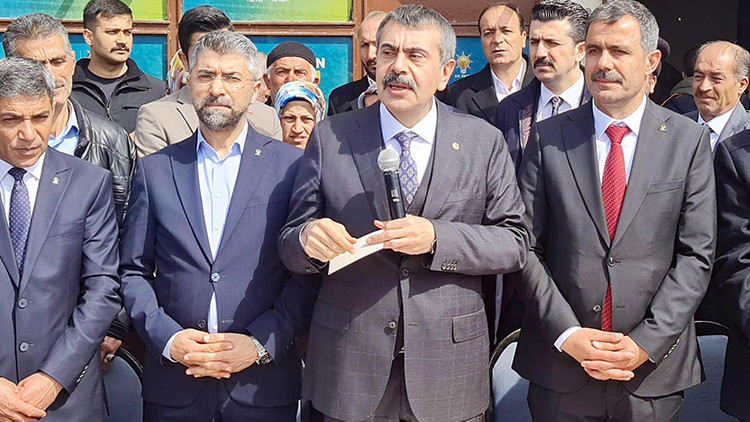 Bakan Tekinden yerel seçim sözleri: Maratonda son düzlüğe geldik Bakan Tekinden yerel seçim sözleri: Maratonda son düzlüğe geldik