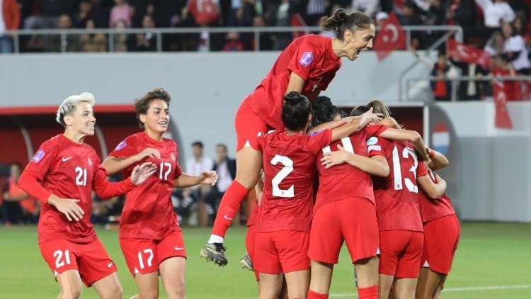 A Milli Kadın Futbol Takımının aday kadrosu açıklandı