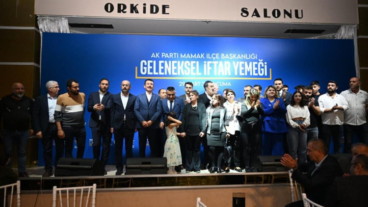 Mamak’ta 50 CHP üyesi istifa edip AK Parti’ye katıldı