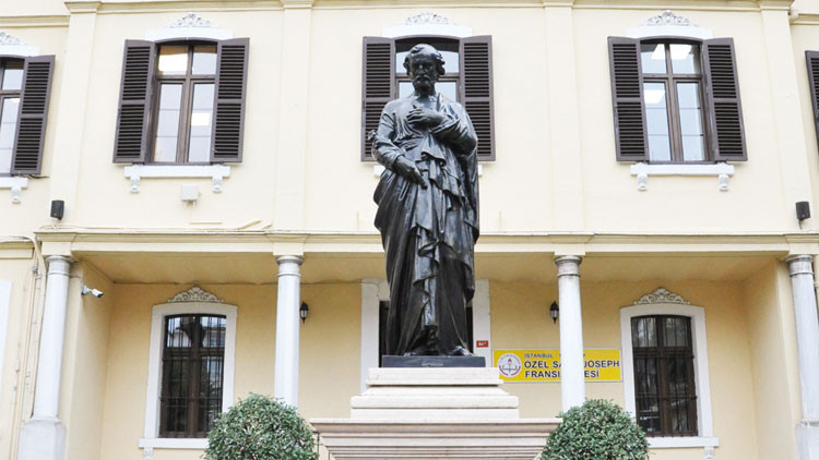 Kolejler Oxford’la yarışıyor