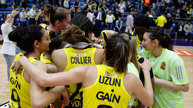 Fenerbahçe, Galatasarayı eleyip finale yükseldi