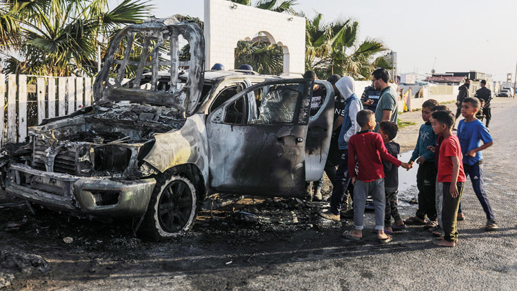 İsrail’den Gazze’de bir katliam daha Yemek dağıtan yabancı ekibi katletti İsrail’den Gazze’de bir katliam daha Yemek dağıtan yabancı ekibi katletti