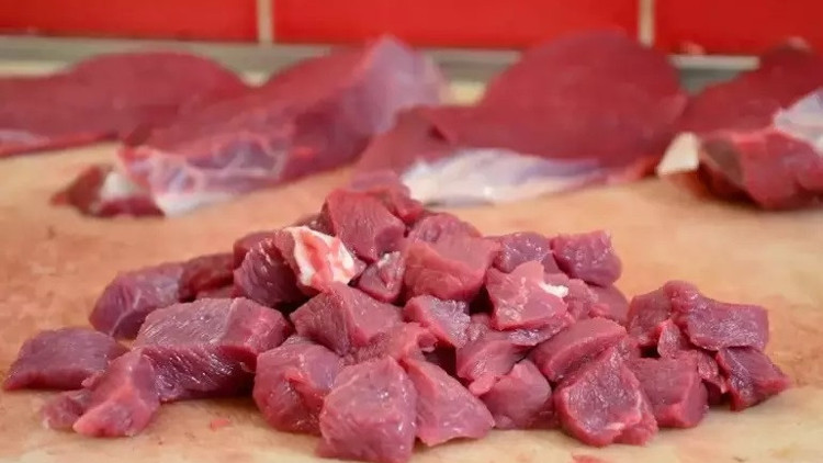 Ramazan ayında vatandaşa at ve eşek eti yedirmişler Ramazan ayında vatandaşa at ve eşek eti yedirmişler