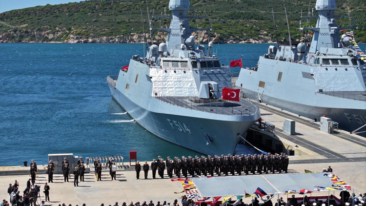 TCG Kınalıada Foçadan Japonya seferine çıktı TCG Kınalıada Foçadan Japonya seferine çıktı