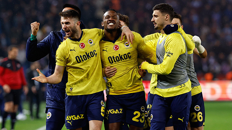 Fenerbahçe, Avrupada Olympiakos karşısında avantaj peşinde En golcü isim Michy Batshuayi...