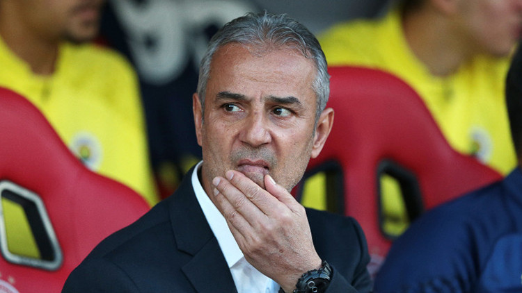 Fenerbahçede İsmail Kartal, Yunan muhabirin olay sorusuna böyle yanıt verdi: Anlatmak benim en doğal hakkım