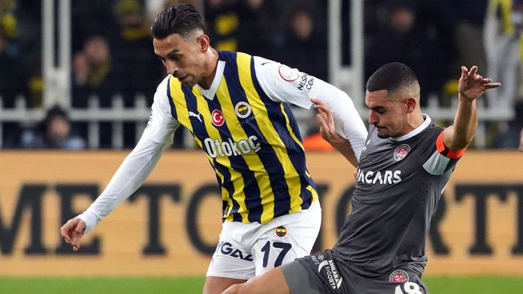 Fenerbahçe ligde oynadığı son 20 maçı kaybetmedi Sıradaki rakip Karagümrük... Fenerbahçe ligde oynadığı son 20 maçı kaybetmedi Sıradaki rakip Karagümrük...