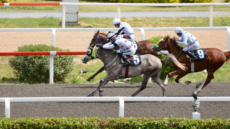 Veliefendi’de yeni yarış sezonu başladı