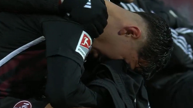 Milli futbolcu Can Uzun gözyaşlarını tutamadı