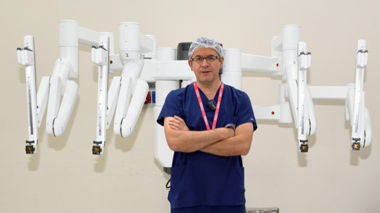 Horlama cerrahisinde Da Vinci robotik cerrahi konforu Horlama cerrahisinde Da Vinci robotik cerrahi konforu