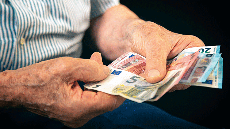 Emekli maaşlarına yüzde 4.57 zam