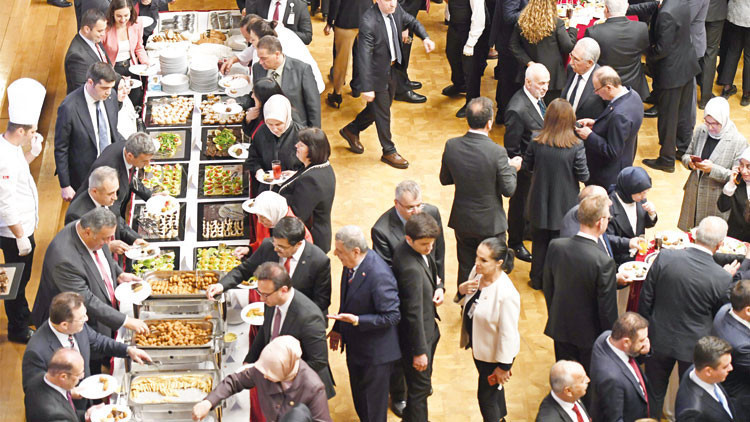 Sade mönünün kodları... Meclis’teki törende de tasarruf Sade mönünün kodları... Meclis’teki törende de tasarruf