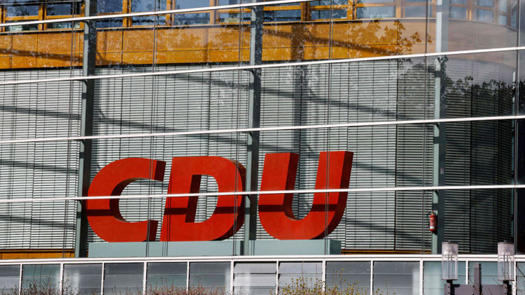 Gözler CDU kurultayında