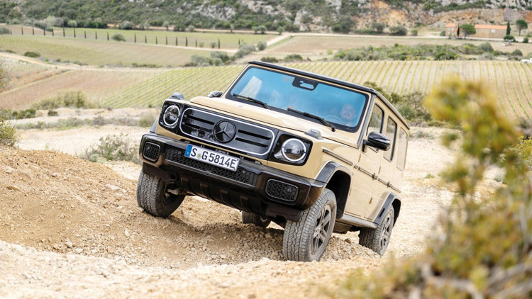 Elektrikli araçlar araziye çıkıyor... Alman Mercedes 45 yıllık ikonik G-Serisi’ni elektriğin gücüyle daha kabiliyetli yaptı