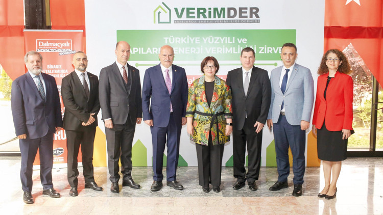 Enerji verimliliğinde ‘dönüşüm’ fırsatı... VERİMDER Türkiye Yüzyılı ve Yapılarda Enerji Verimliliği Zirvesi Ankara’da gerçekleşti Enerji verimliliğinde ‘dönüşüm’ fırsatı... VERİMDER Türkiye Yüzyılı ve Yapılarda Enerji Verimliliği Zirvesi Ankara’da gerçekleşti