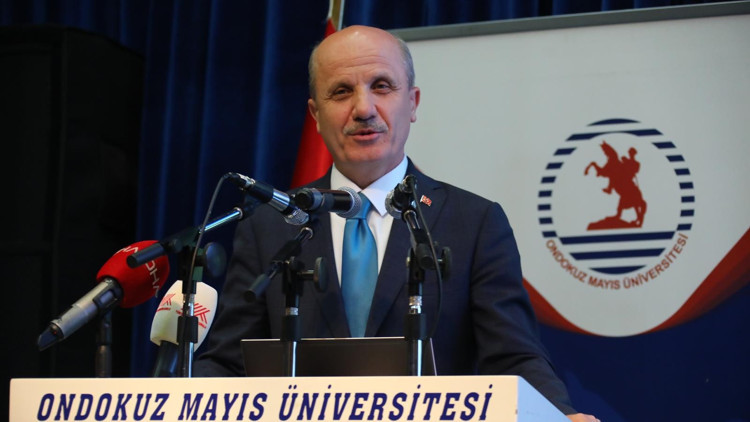 Uluslararası öğrenciler kendi imkanlarıyla okuyor