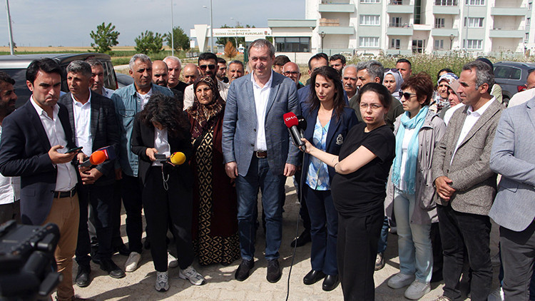DEM Partili Hatimoğulları ve Bakırhan, Selahattin Demirtaşı ziyaret etti