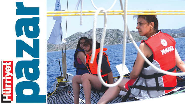 Deprem bölgesinin kızları, maviliklere yelken açtı