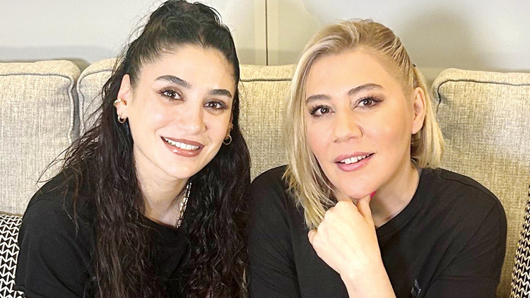 Sitare Akbaş: Sektör yüzünden estetik yaptırdım