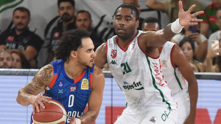 Anadolu Efes ilk finalist oldu Anadolu Efes ilk finalist oldu