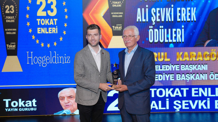 Yılın başarılı belediye başkanı ödülü Başkan Karagöl’e