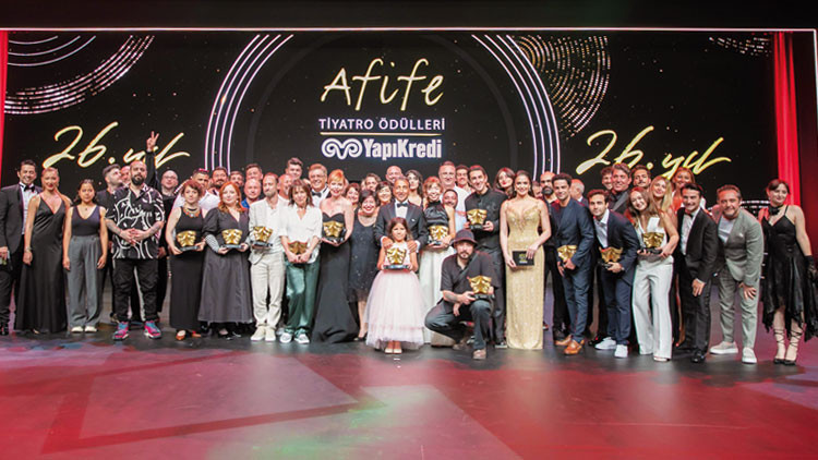 Tiyatronun ödül gecesi