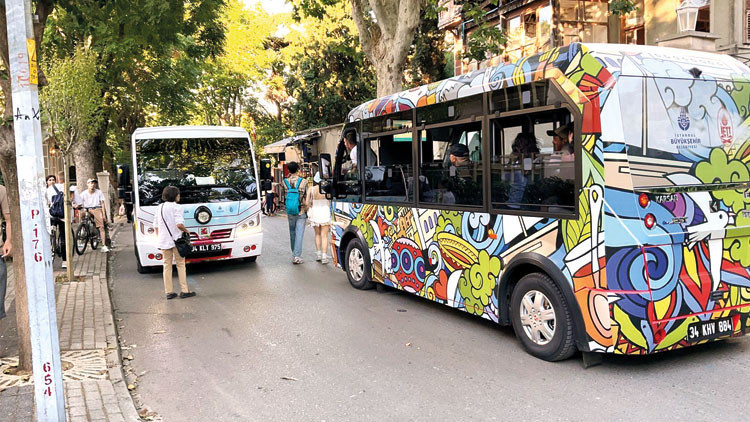 ‘Azmanbüs’ krizi ‘Azmanbüs’ krizi