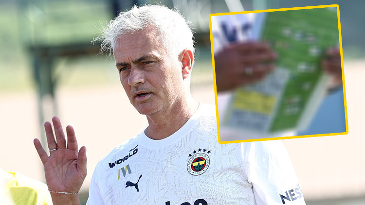 Fenerbahçede Mourinhonun elindeki dosya dikkat çekti Oyuncu isimleri ve taktik diziliş...