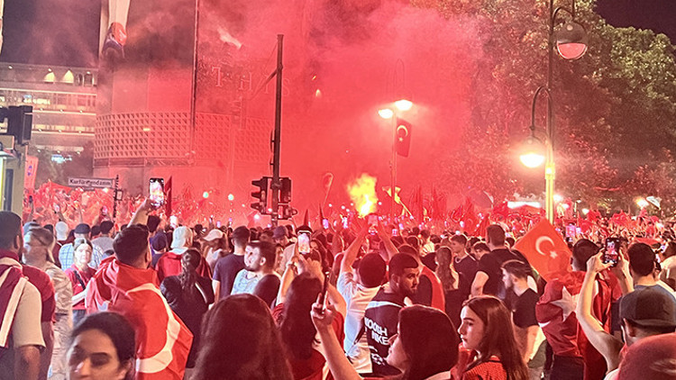 Berlin’deki kutlamalara gölge düştü